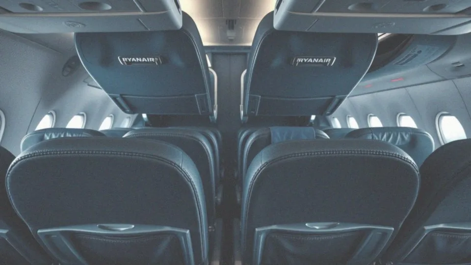 Jak rezerwować miejsca w samolocie Ryanair?