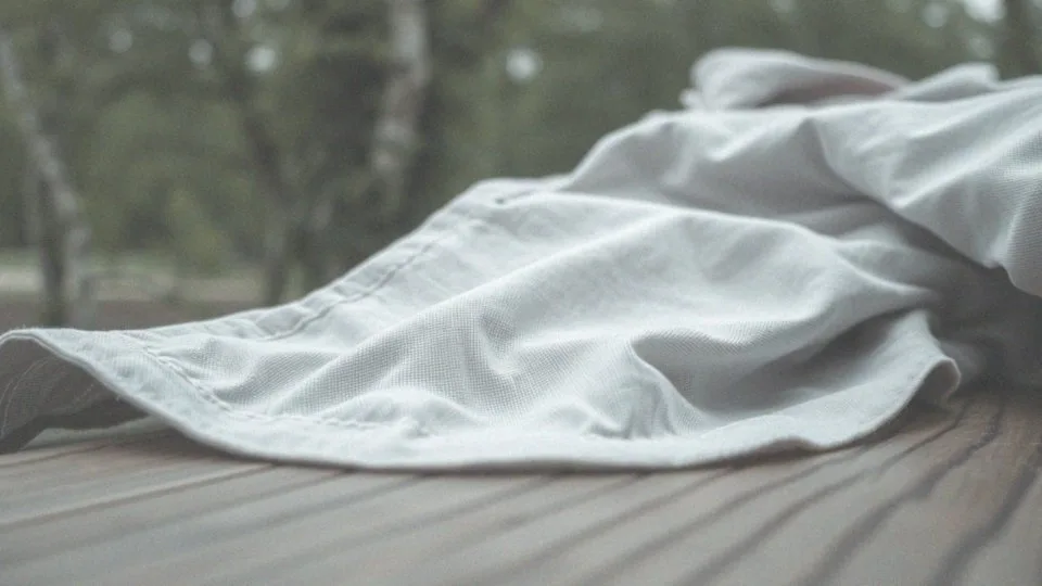 Jak nadmierna potliwość wpływa na swędzenie skóry?