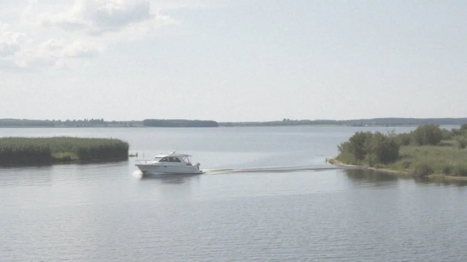 Jakie są dostępne statki turystyczne na jeziorze Jamno?